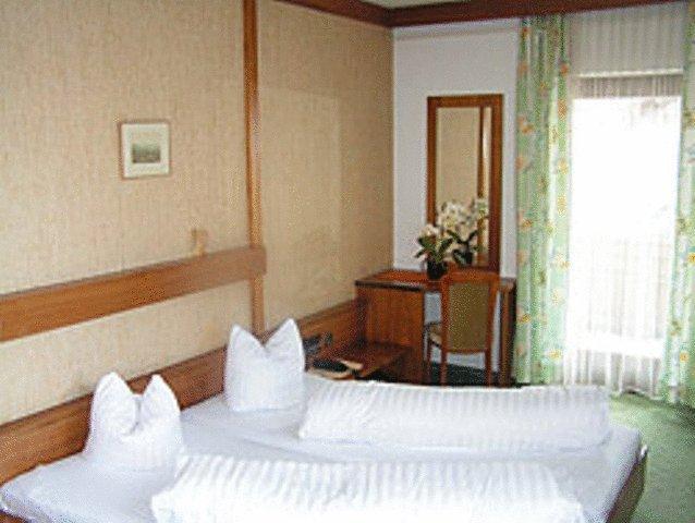C+M+B Hotel Axams Luaran gambar